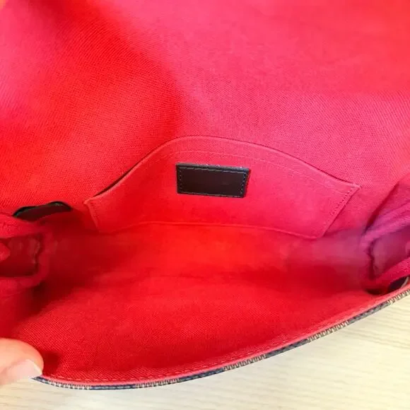 Louis Vuitton Favorite PM Damier Ebene - Picture 8 of 16